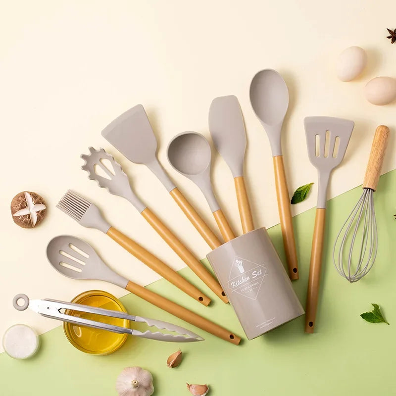 MesaWorks™ Pure 12-Piece Silicone Utensil Suite