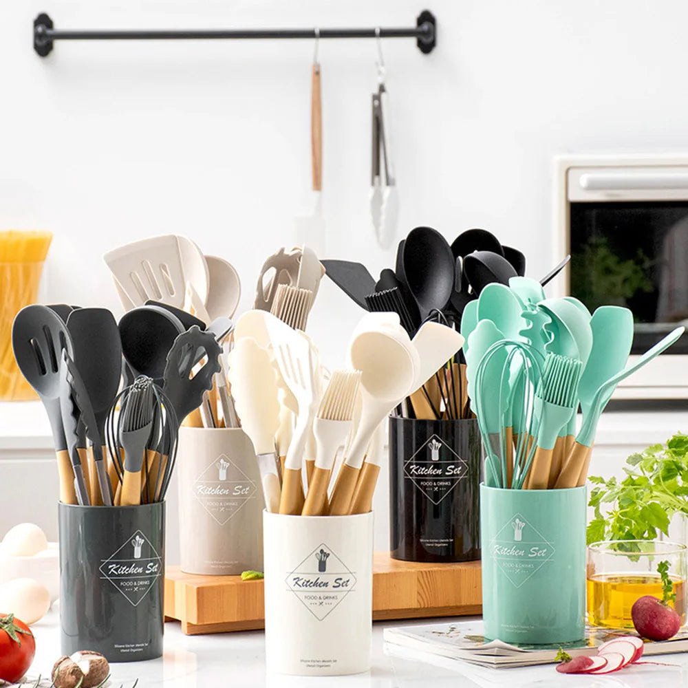 MesaWorks™ Pure 12-Piece Silicone Utensil Suite