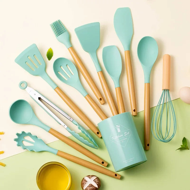 MesaWorks™ Pure 12-Piece Silicone Utensil Suite