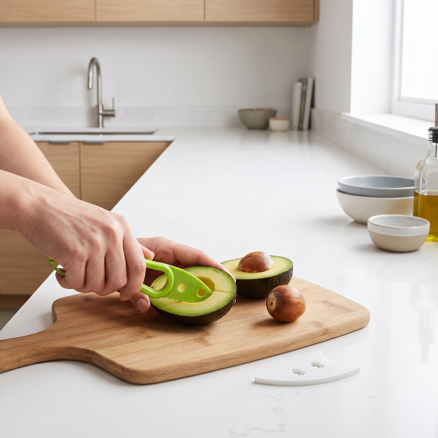 3-in-1 Avocado Slicer, Pitter and Cutter Tool - Multi-Function Fruit Slicer - MesaWorks™